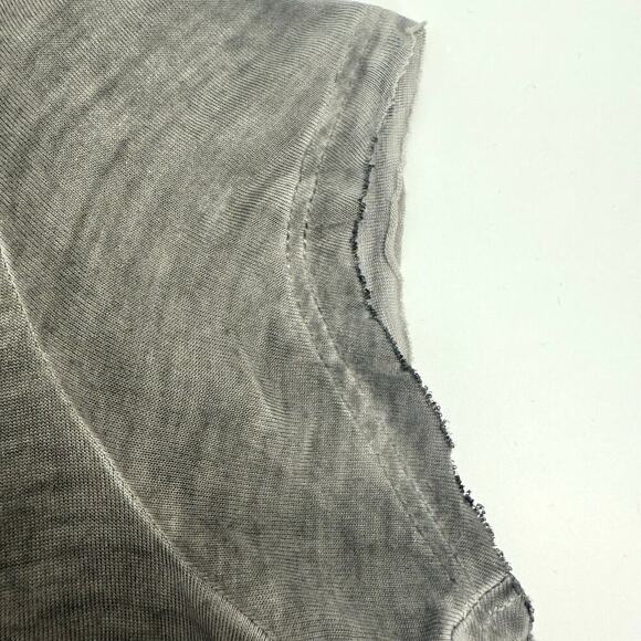 Dantelle NWT Distressed Faded Gray Tunic T-Shirt with Lace Back Women’s Small - Picture 6 of 10